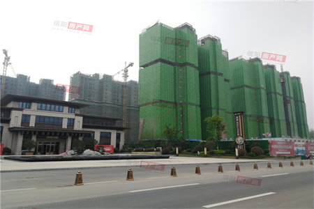 低价急售辛庄街铁路缩舍，独院房6间，院房面积240㎡，拎包住